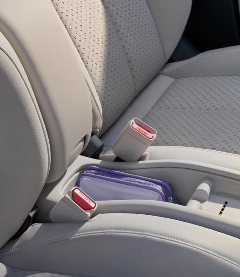 bench concept storage